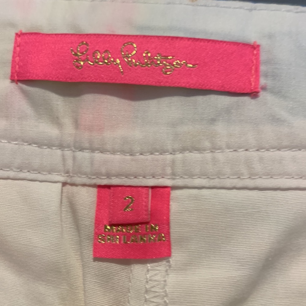 Lilly Pulitzer mini skirt size 2. - Picture 2 of 2